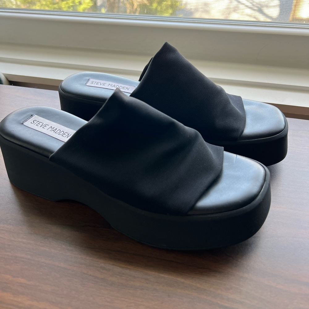 Steve Madden Slinky Platform Sandal (Mule style)